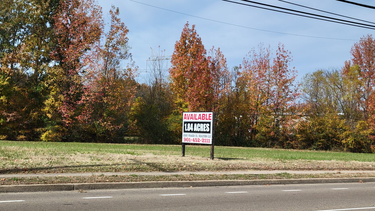 Riverdale Rd, Memphis, TN 38115