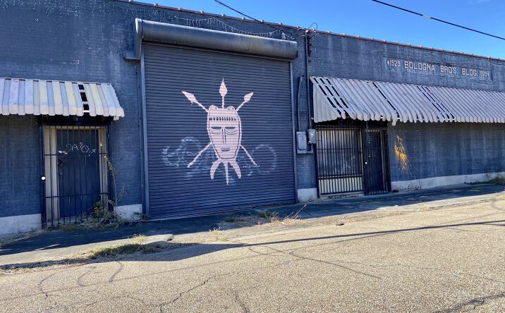 Pictures of Retail, Office, Industrial, Mixed Use, Land property located at 340 S 14th St, Baton Rouge, LA 70802 for sales - image #1