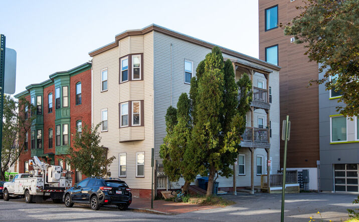Pictures of Multifamily property located at 100 Federal St, Portland, ME 04101 for comps - image #1