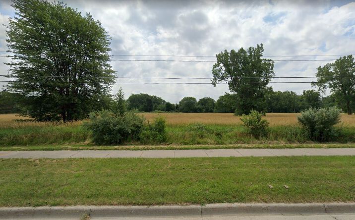 Pictures of Land property located at 1370 Woodland Dr E, Saline, MI 48176 for sales - image #1