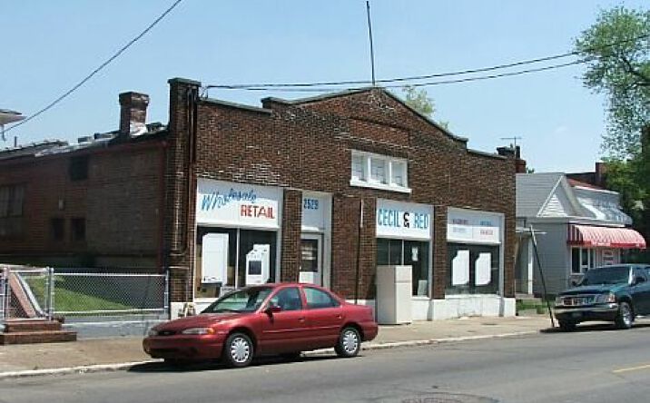 Pictures of Retail property located at 2529 W Market St,, Louisville, KY 40212 for comps - image #1