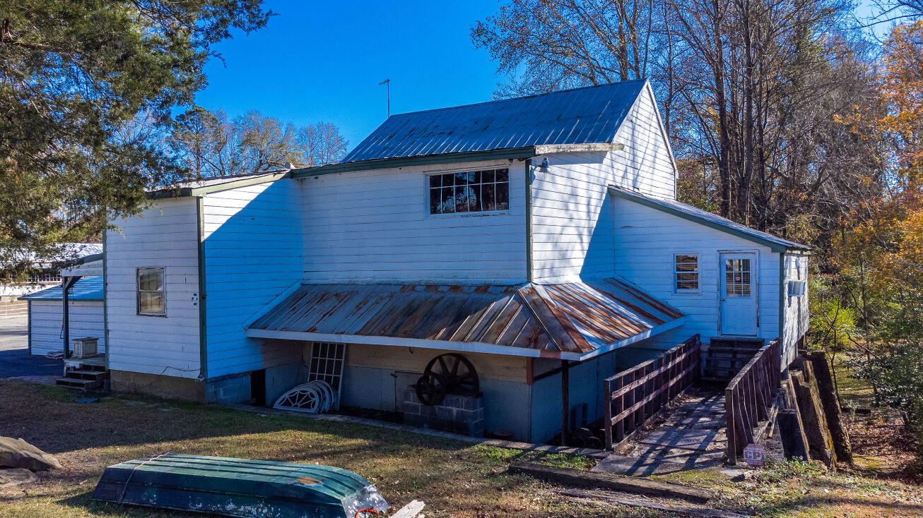 8214 Panther Lake Rd, Willow Spring, NC 27592 Hospitality Property