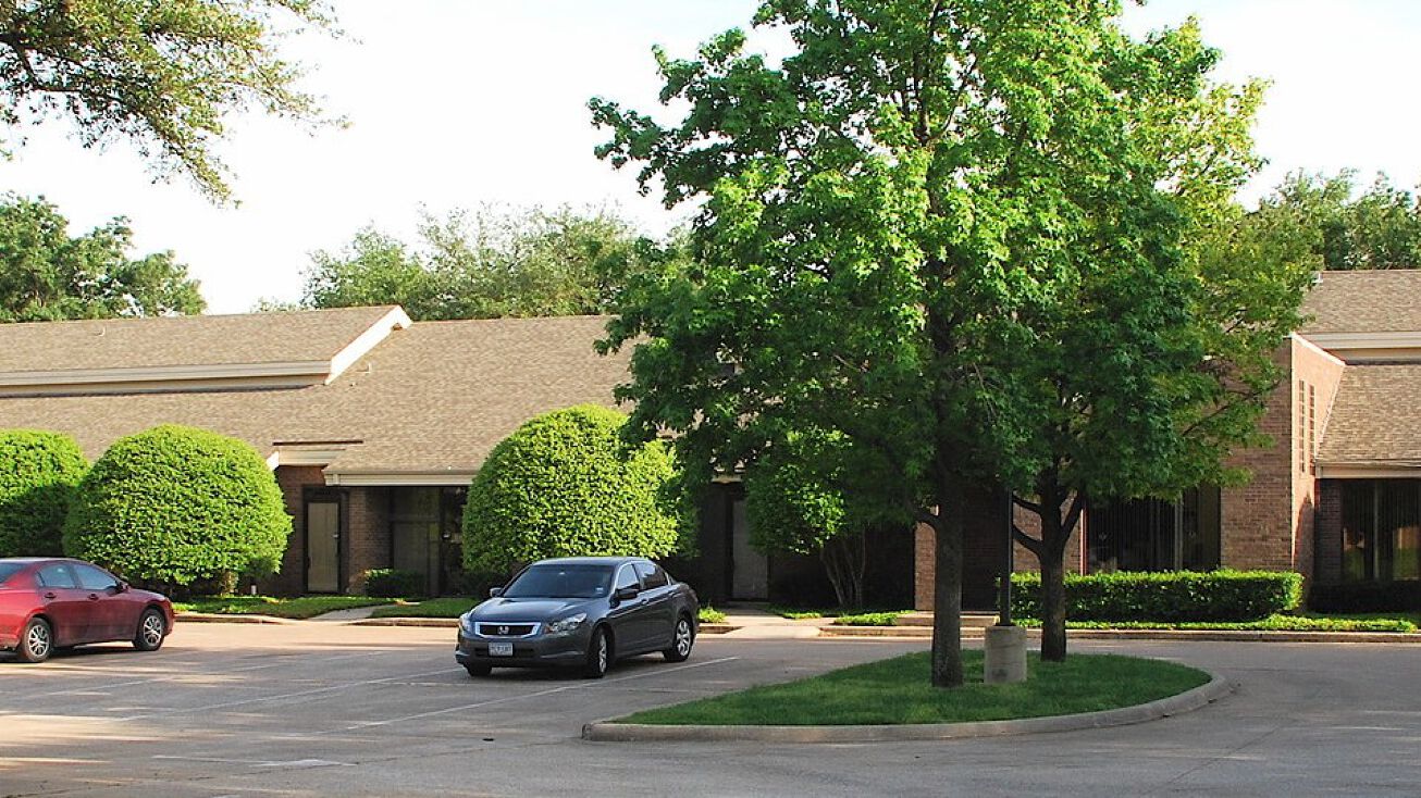 702 W Arapaho Rd, Richardson, TX 75080 Office Property for Sale