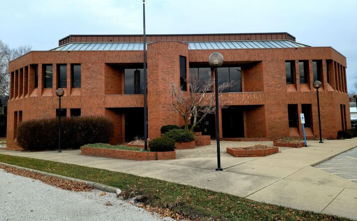 Pictures of Office property located at 115 N 3rd St, Fairbury, IL 61739 for sales - image #1