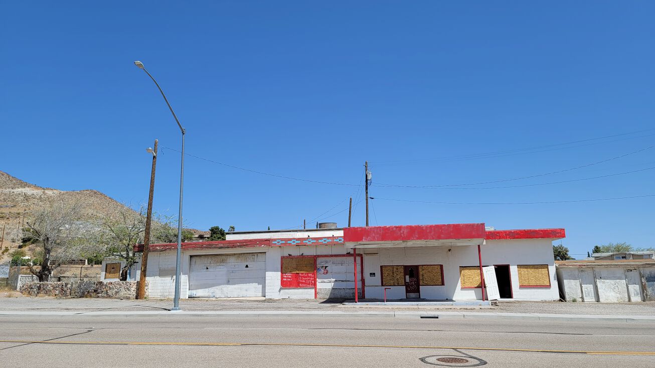 230 US95, Searchlight, NV 89046