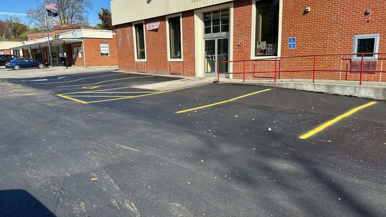 40 Main St, Boones Mill, VA 24065