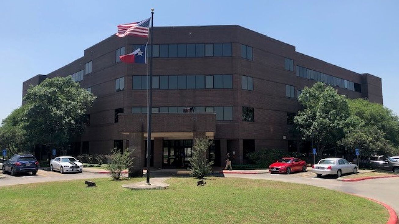 620 E Afton Oaks Blvd, San Antonio, TX 78232