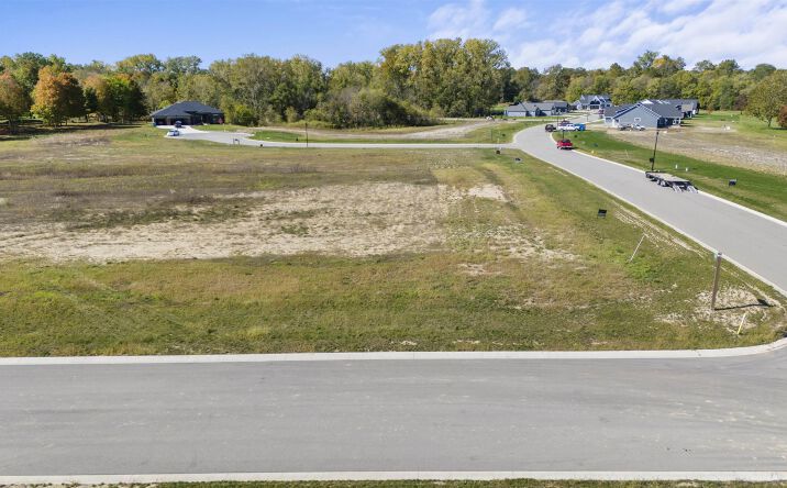 2055 ALBATROSS WAY Auburn IN 46706 | Crexi.com