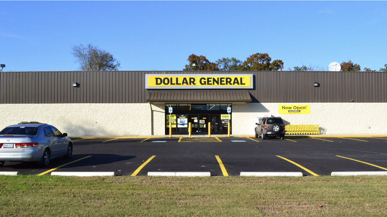 616 Dutch Valley Dr, Knoxville, TN 37918 Retail Property for Sale