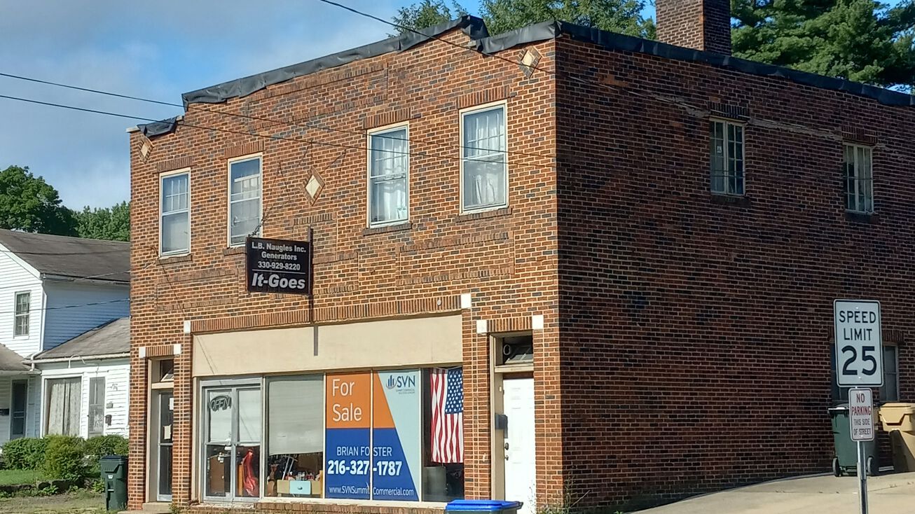 1836 4th St, Cuyahoga Falls, OH 44221