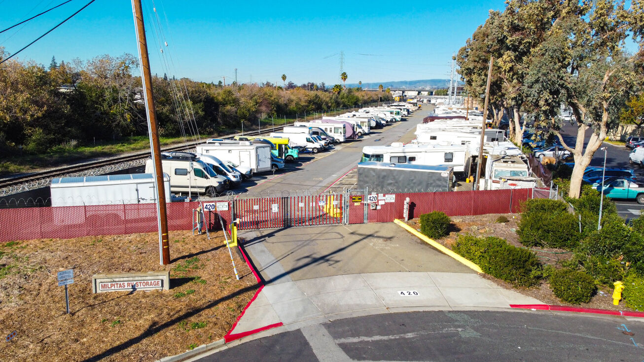 420 Railroad Ct, Milpitas, CA 95035