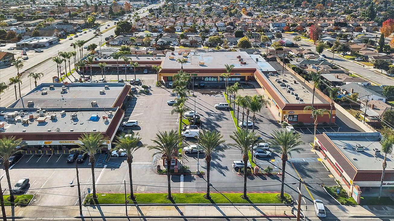 121 S Beach Blvd, La Habra, CA 90631