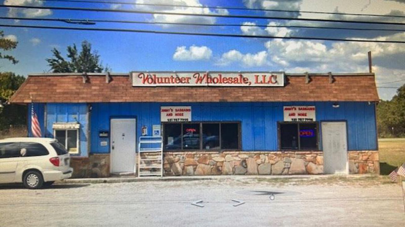 Pictures of Retail property located at 12250 Hwy 70 West, Sparta, TN 38583 for sales - image #1