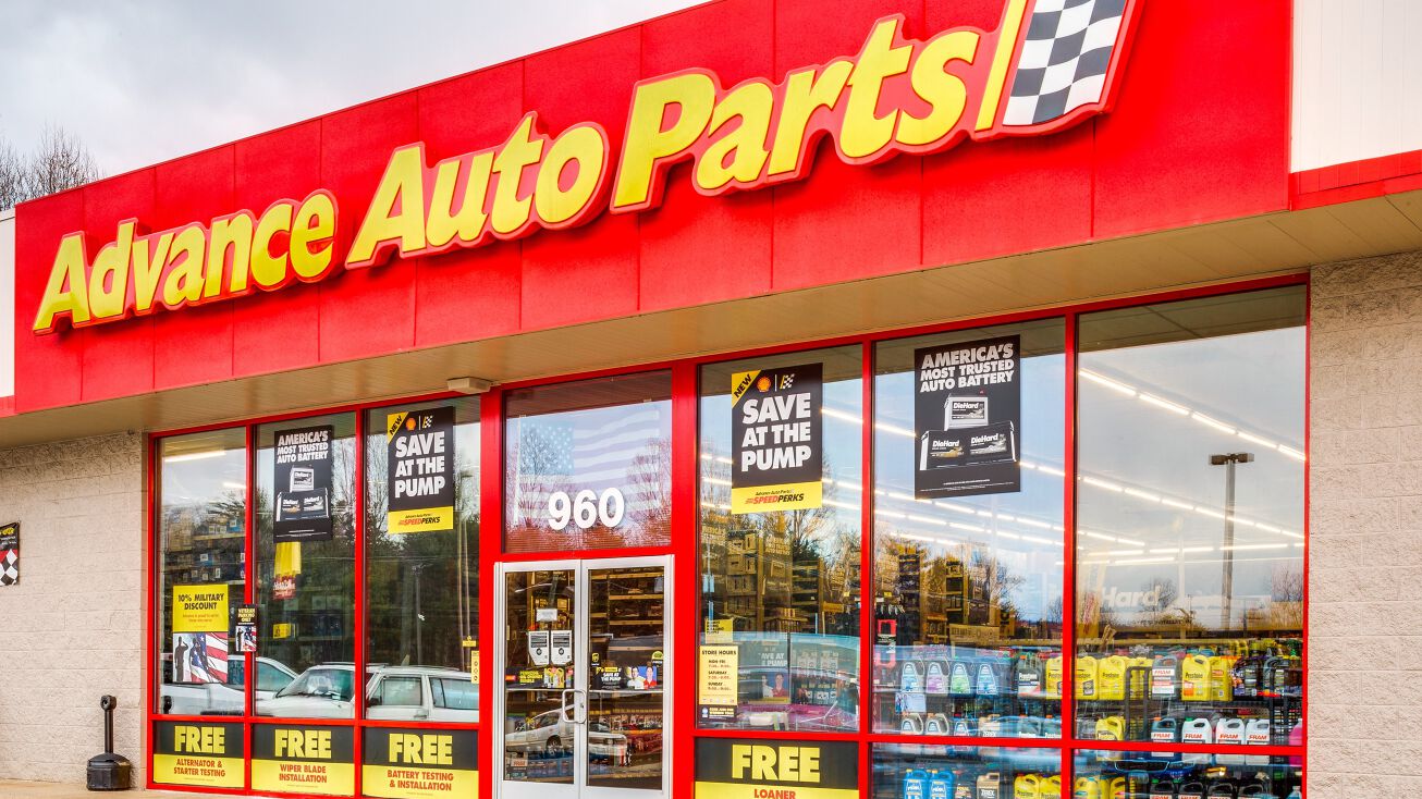 960 Tanyard Rd, Rocky Mount, VA 24151