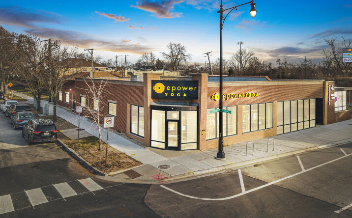 Pictures of Retail property located at 4116 W Peterson Ave, Chicago, IL 60646 for comps - image #1