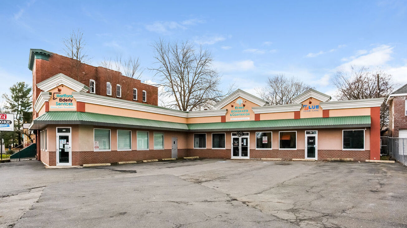 747 Maple Ave, Hartford, CT 06114