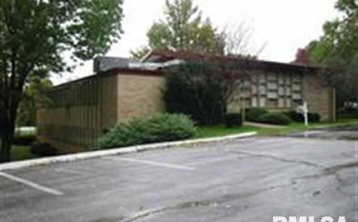 image of property at 2501 E PLEASANT STREET Davenport IA 52803