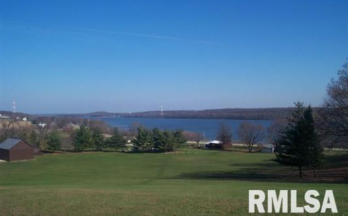 image of property at GREAT RIVER ROAD Le Claire IA 52753