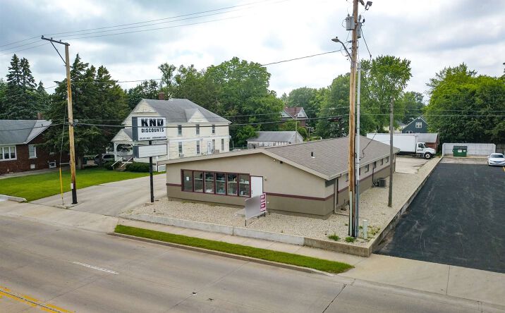 562 N HENDERSON Street, Galesburg, IL 61401 | Crexi.com