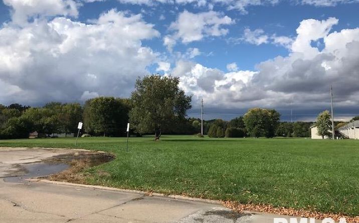 Pictures of Land property located at Pollock Drive, Macomb, IL 61455 for sales - image #1