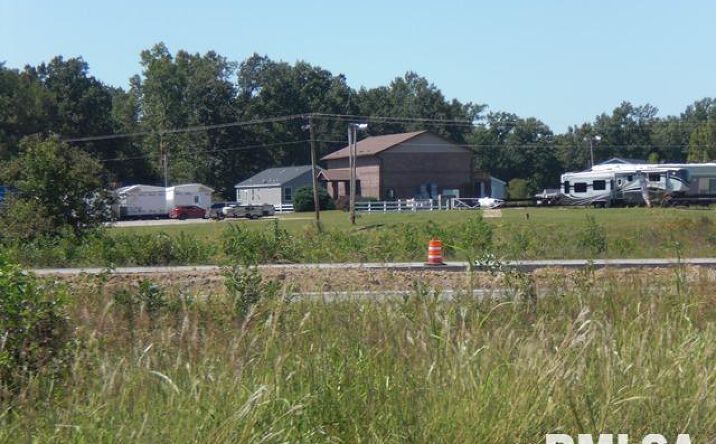 Pictures of Mixed Use property located at 11478-1 Imhoff Lane, JohnstonCy, IL 62951 for sales - image #1