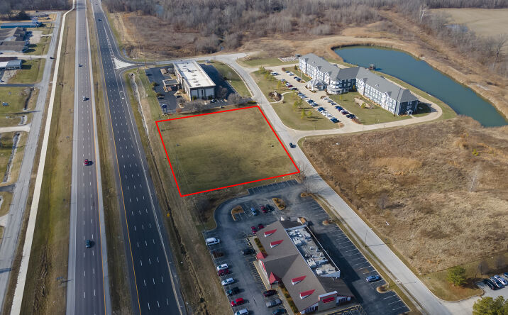 Pictures of Land property located at 2219 Reed Station Parkway, Carbondale, IL 62901 for sales - image #1