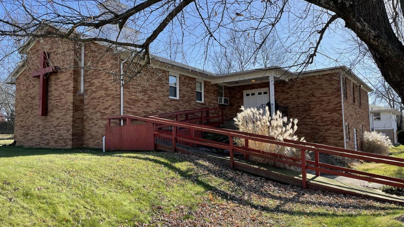 632 GROVELAND Street, Creve Coeur, IL 61610