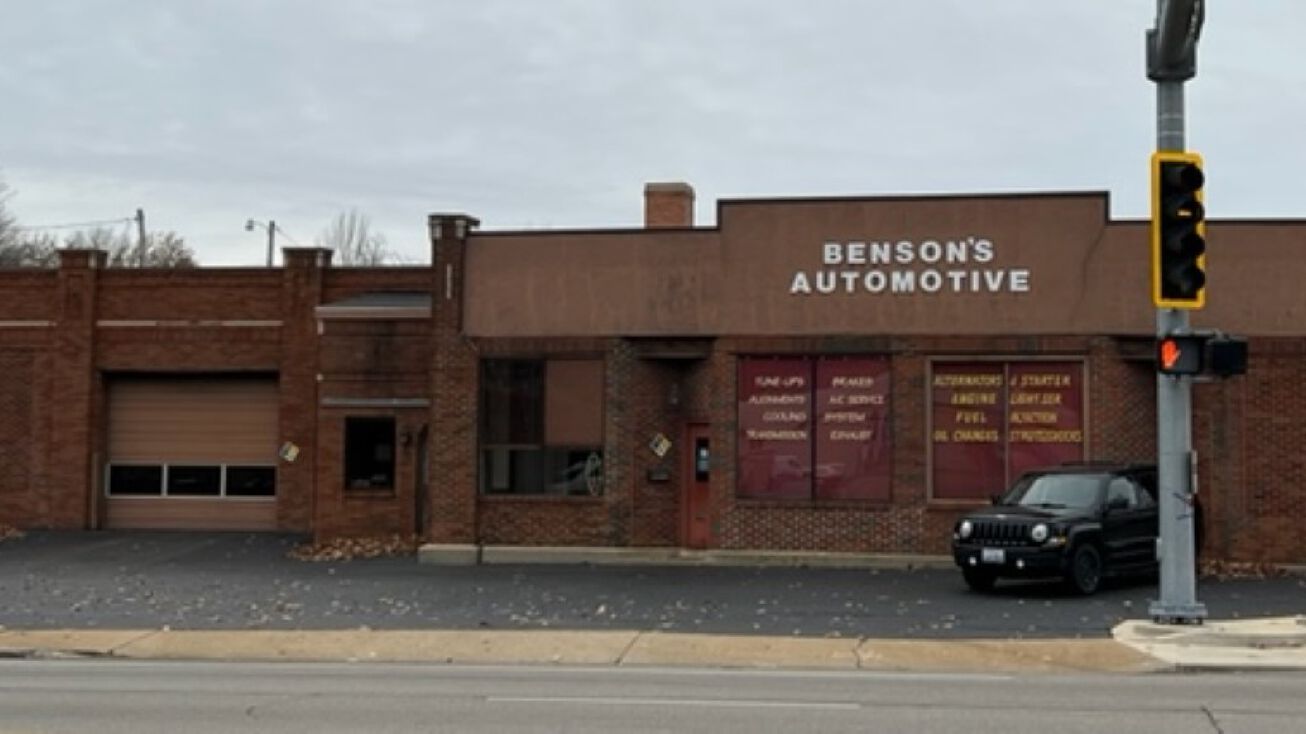 2453 Knoxville Ave, Peoria, IL 61604 Industrial Property for Sale