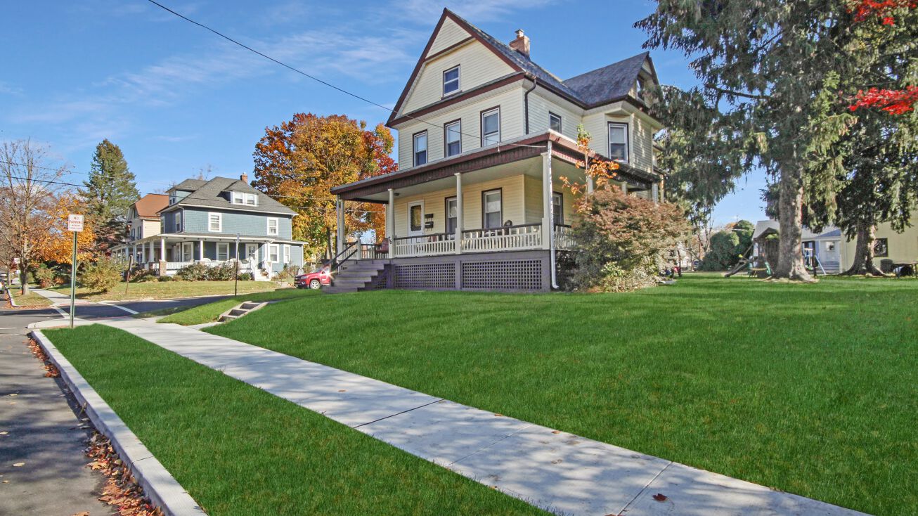 72 Grandview Ave, North Plainfield, NJ 07060