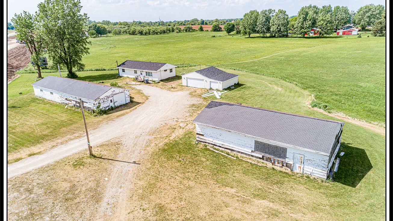 N2210 Greenville Drive, Hortonville, WI 549448711