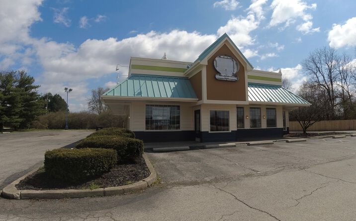 Pictures of Retail property located at 2850 S Hamilton Rd, Columbus, OH 43232 for comps - image #1