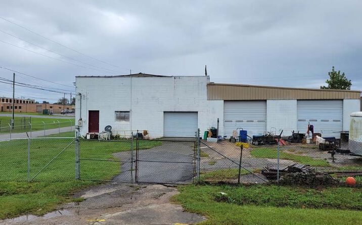Pictures of Industrial property located at 171 Jeffery St, Lavonia, GA 30553 for sales - image #1