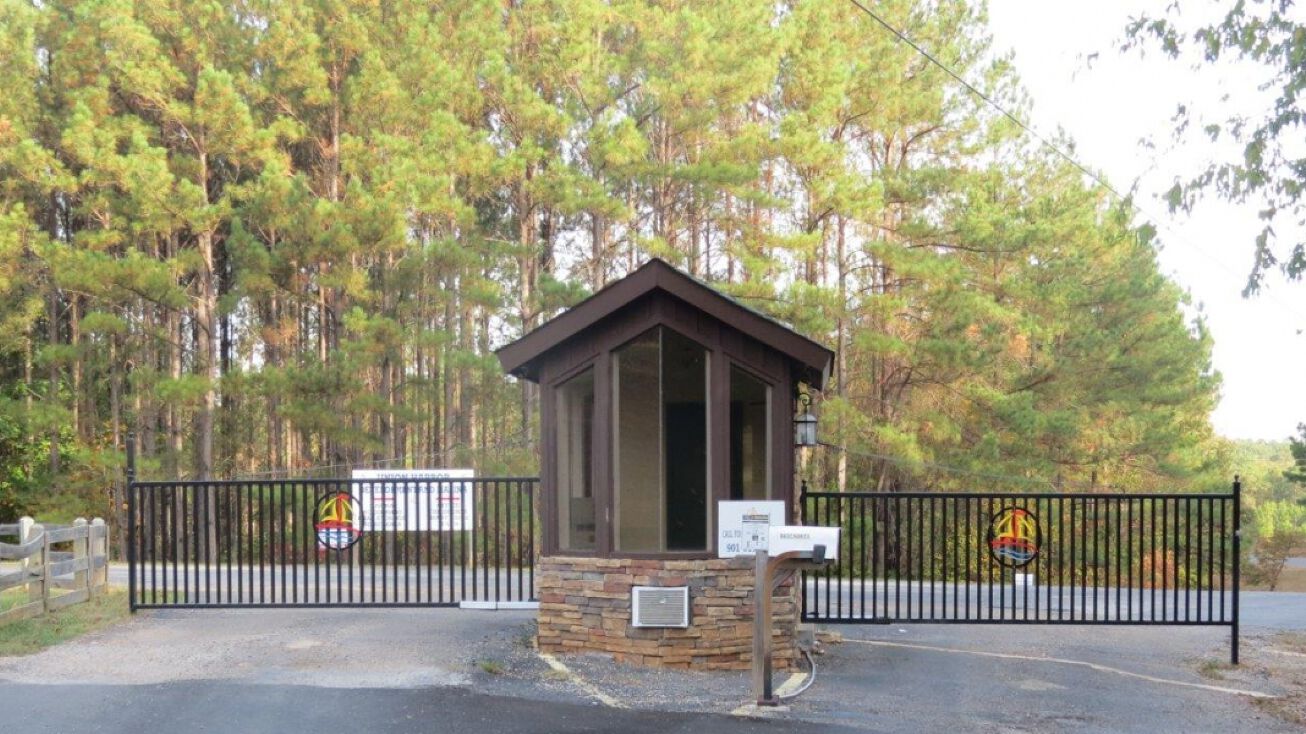 Harbor Dr, Iuka, MS 38852