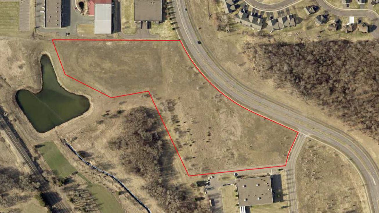 17610 Tyler St NW, Elk River, MN 55330