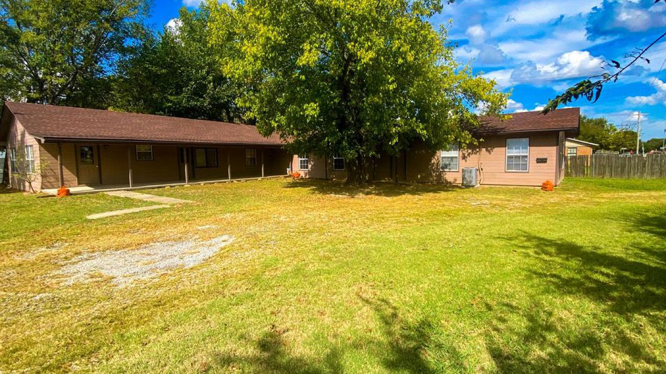Hwy 9 & S Cheiftan Dr, Wetumka, OK 74883