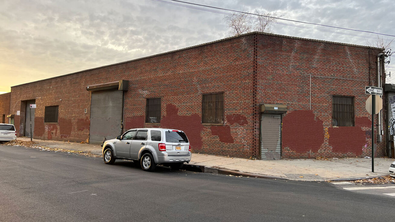Pictures of Industrial property located at 5115 Farragut Rd, Brooklyn, NY 11203 for sales - image #1