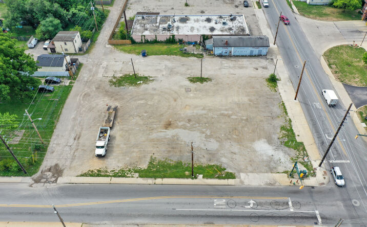 image of property at 2965 N SHERMAN DR Indianapolis IN 46218-3050