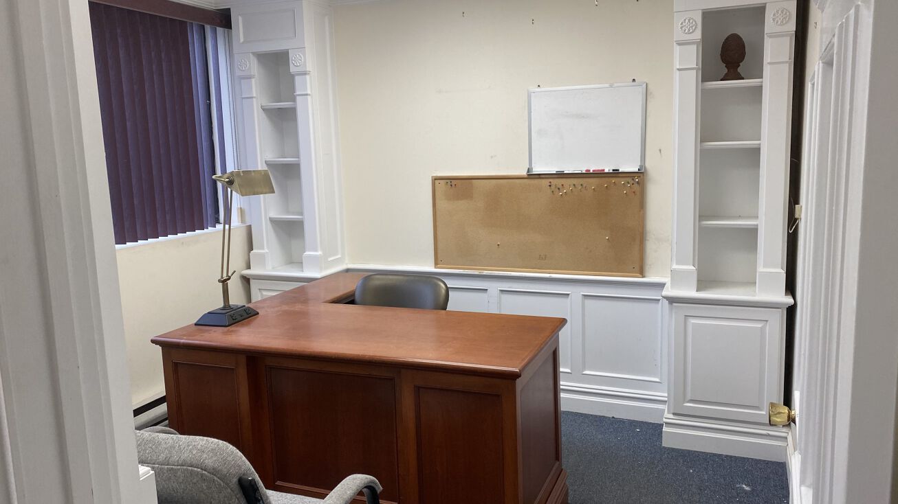 2221 5th Ave, Ronkonkoma, NY 11779