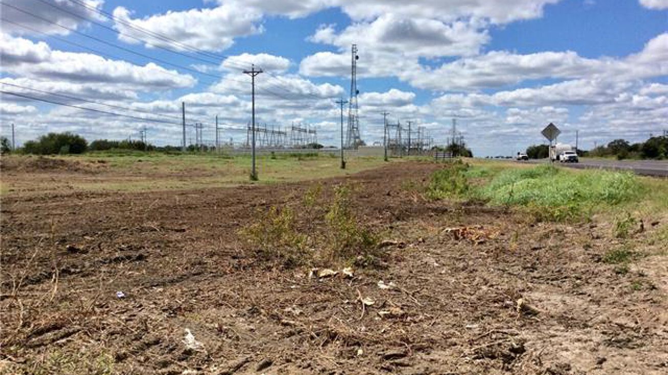 Austin Street Highway W, Giddings, TX 78942