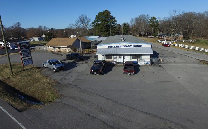 Pictures of Retail property located at 748 AL-67, Decatur, AL 35603 for comps - image #1