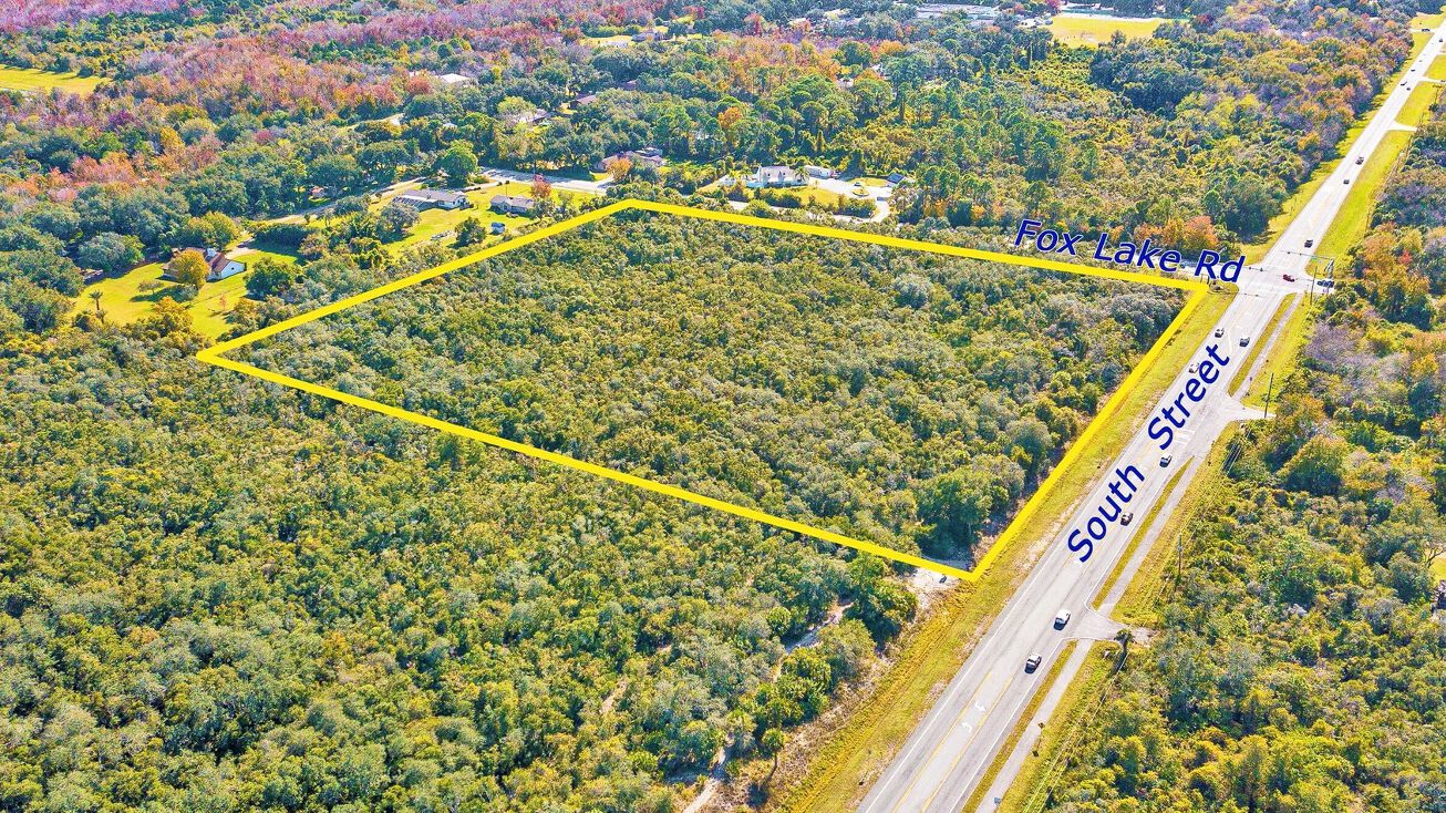 Fox Lake Rd, Titusville, FL 32780