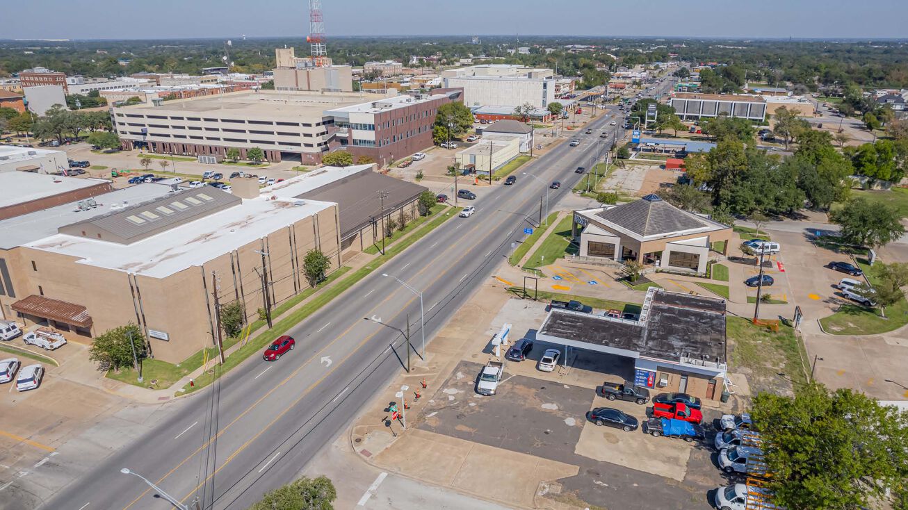 209 Texas Ave, Bryan, TX 77803