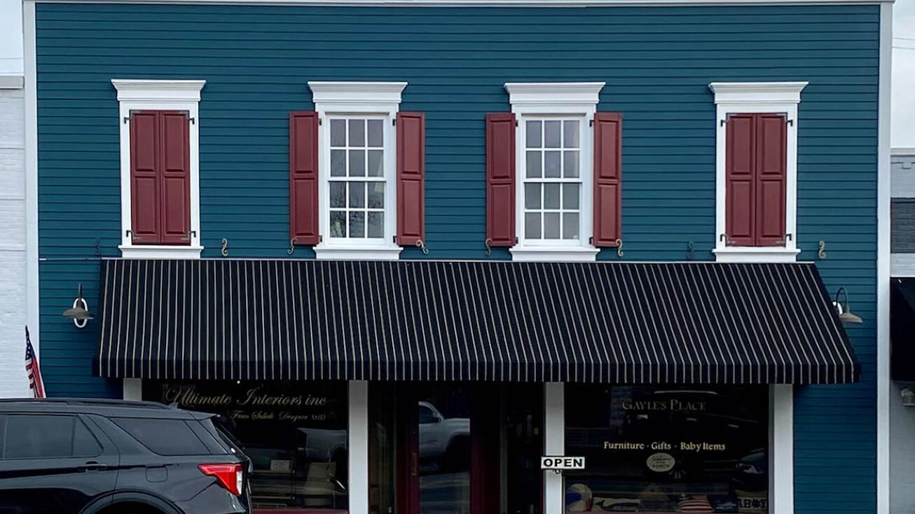 24 N Main St, Kilmarnock, VA 22482