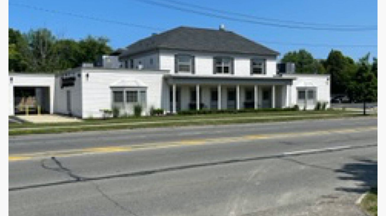 6150 Cadieux Rd, Detroit, MI 48224