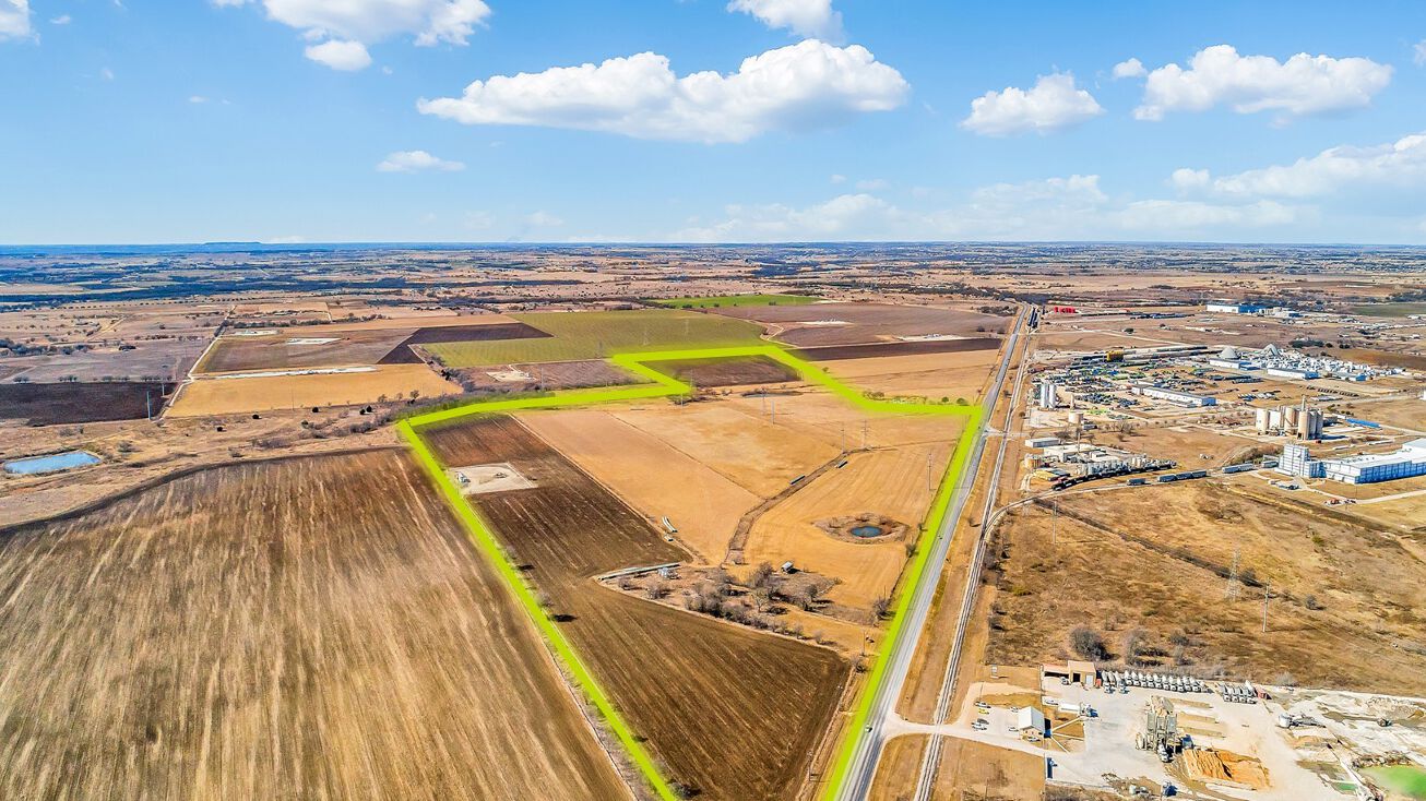 2949 Weatherford Hwy, Cleburne, TX 76033