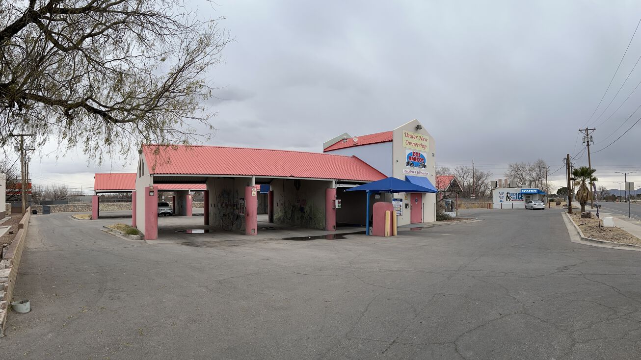 130 S Yarbrough Dr, El Paso, TX 79915