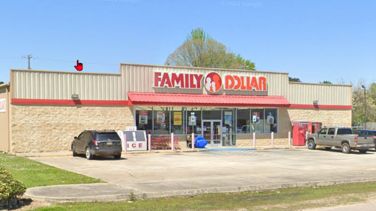 704 Front St, Richton, MS 39476