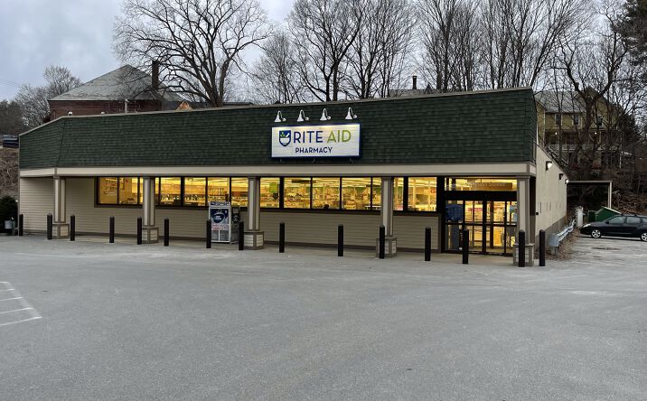 Pictures of Retail property located at 52 Main St, Windsor, VT 05089 for comps - image #1
