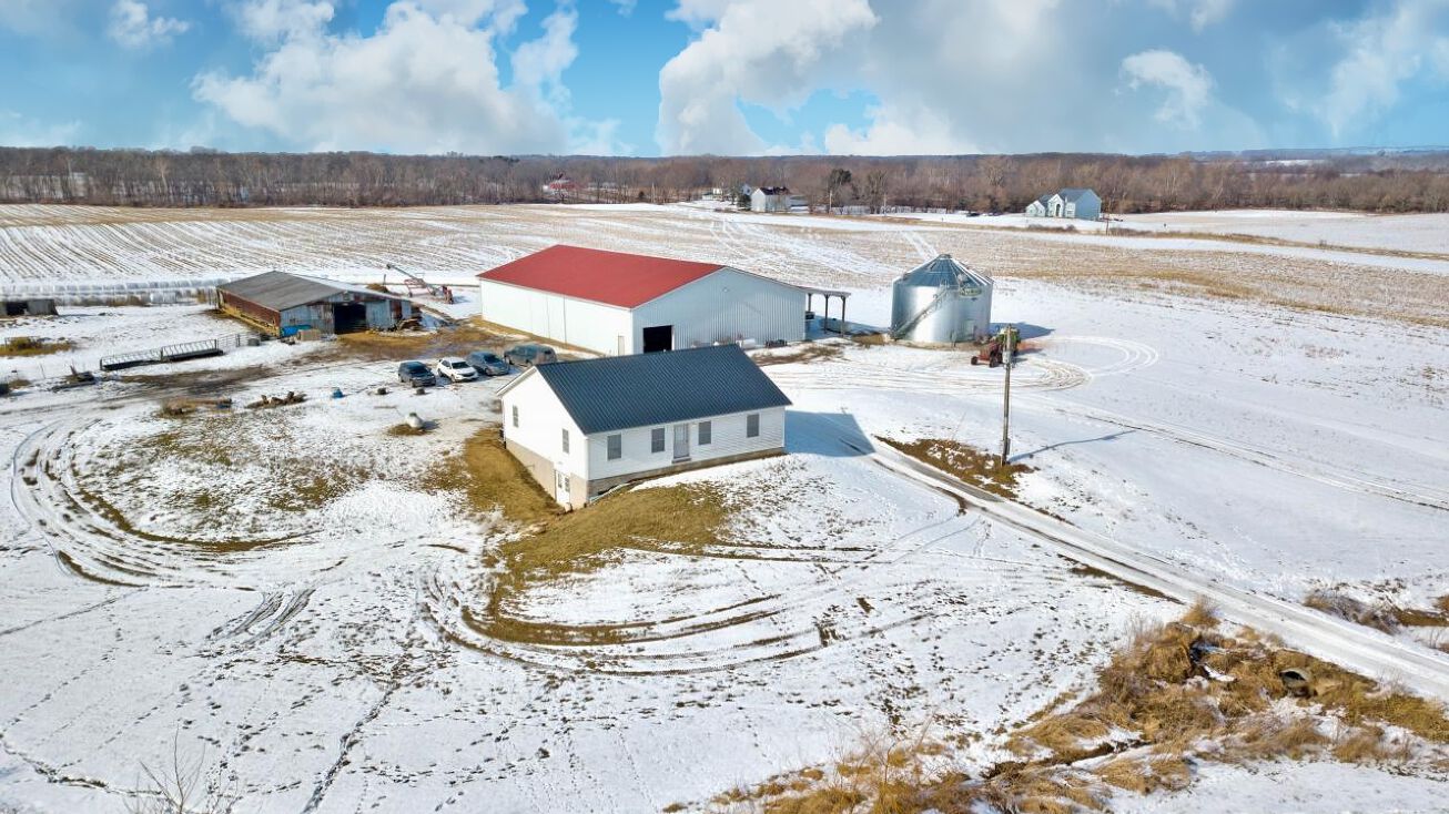 Pictures of Land property located at 2866 Township Rd 190