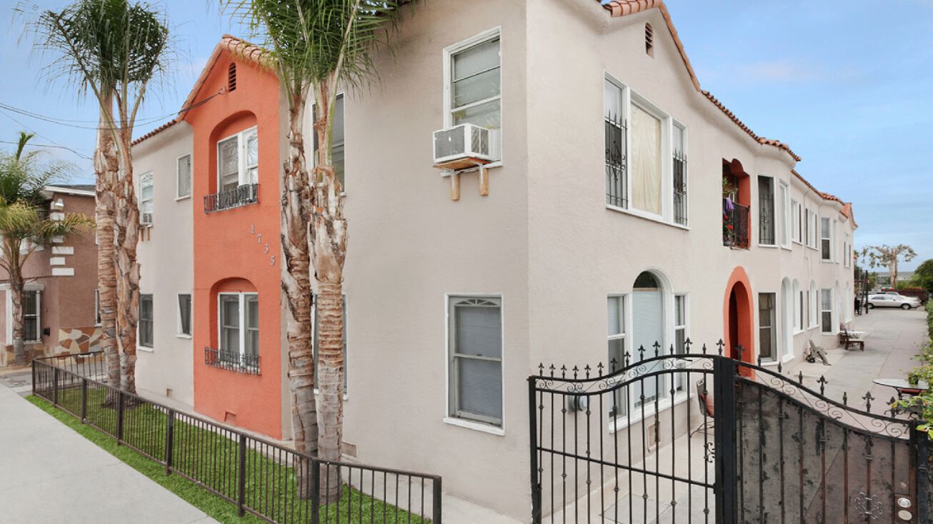 1735 E. 10th Street, Long Beach, CA 90813